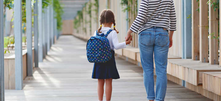 ایجاد عادات روزانه-آماده کردن فرزندان برای رفتن به مدرسه بدون استرس