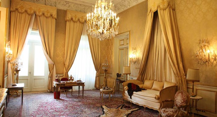 Visiting different parts of Saadabad Palace