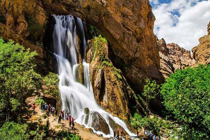 Aligudarz white water waterfall from Lorestan waterfalls - Photo by Vahid Ghaderi
