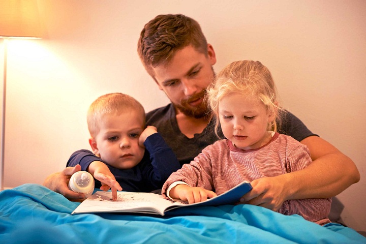 برای داشتن کودک کتابخوان کتابها را چندباره برای او بخوانید