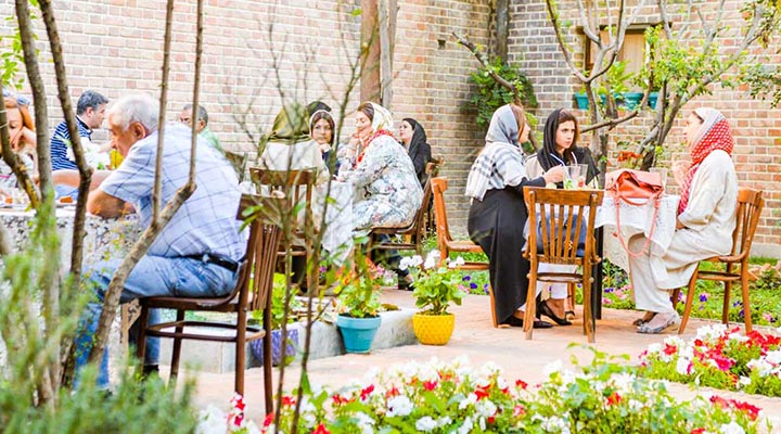 Cafeteria is one of the suggestions of Tehran tour guide in spring days
