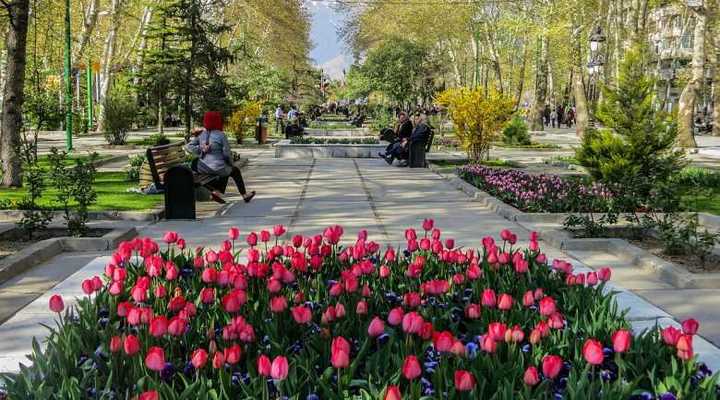 پارک ملت یکی از جاهای دیدنی تهران در بهار