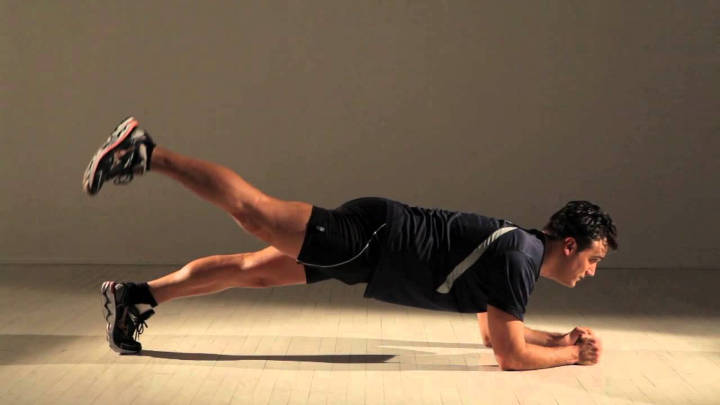 آموزش حرکت پلانک برای ورزش در خانه