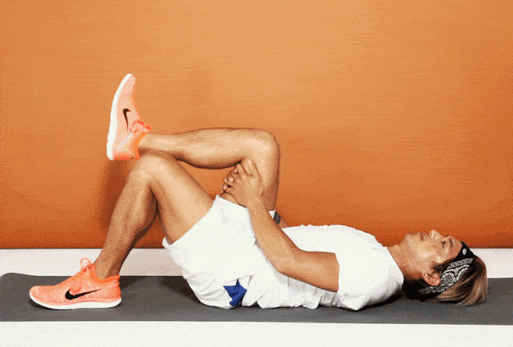 پل باسن با یک پا برای تقویت عضلات شکم و کمر