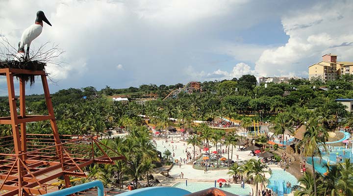 Daz Larangeis Resort in Sao Paulo, Brazil One of the best water parks in the world