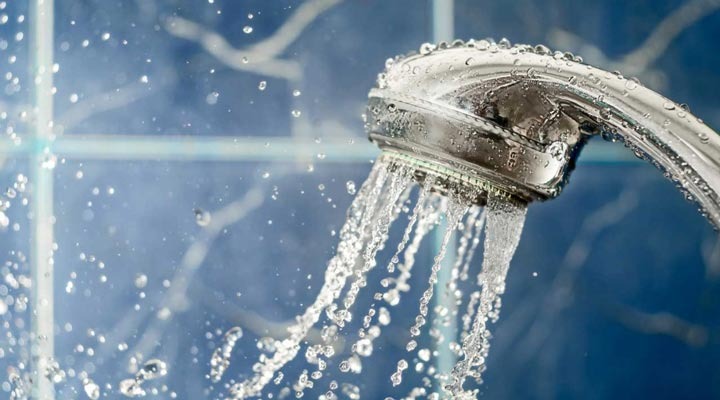 فواید دوش آب گرم چیست؟ - دوش آب سرد یا دوش آب گرم