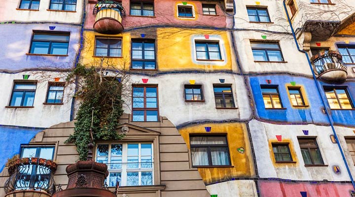 عجیب ترین سازه های معماری دنیا - خانه Hundertwasserhaus، وین، اتریش