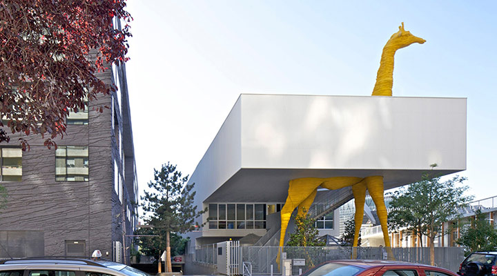 The strangest architectural structures in the world - the Nativity of the Giraffe building, Paris