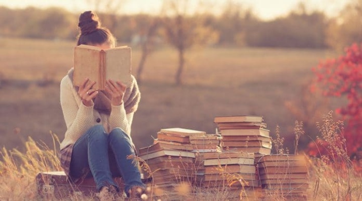 ۱۲ کتاب که باید قبل از ۲۰ سالگی بخوانید