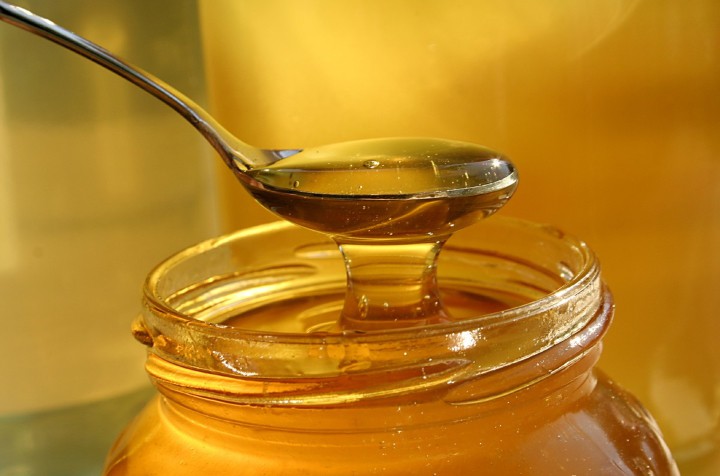 استفاده از عسل برای درمان خانگی سرماخوردگی