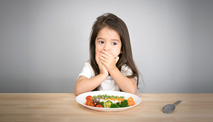 دلایل و راهکارهای غذا نخوردن کودک