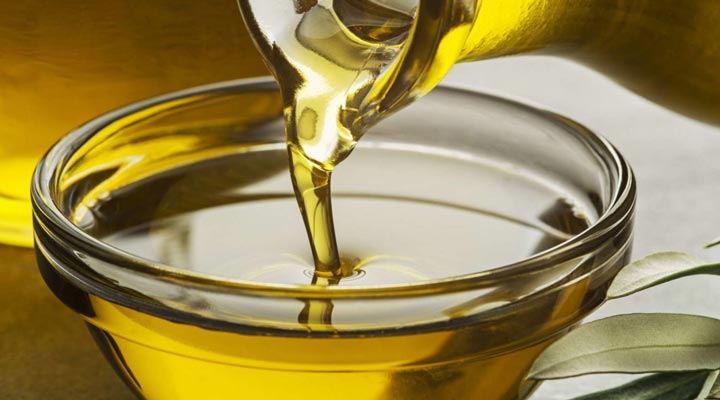 روغن کانولا چیست و چه خواصی دارد؟ چطور از آن در پخت و پز استفاده کنیم؟ - روغن کانولا سرشار از اسیدهای چرب اشباع نشده است.