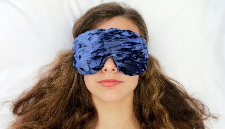فواید استفاده از چشم‌بند خواب