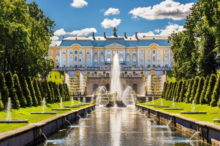 کاخ پترهوف، از زیباترین کاخ های جهان