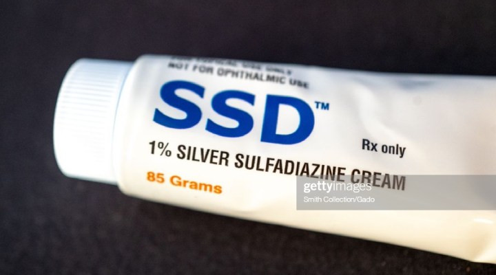 انواع پماد سوختگی ـ ۱. پماد سیلور سولفادیازین (Silver sulfadiazine)