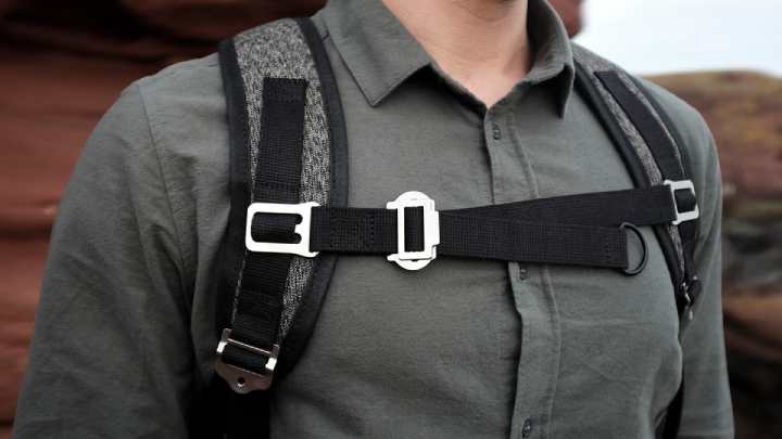 بند روی سینه کوله پشتی استاندارد برای دانش آموزان
