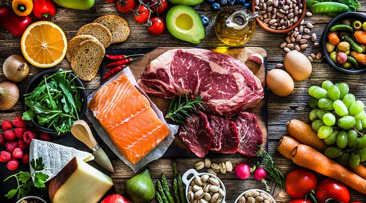 برخی چربی های اشباع سالم و فراورینشده میتوانند بخشی از یک رژیم غذایی سالم باشند.