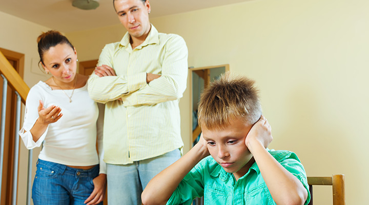 چه چیزهایی درباره آزار جنسی کودک باید بدانیم؟ از نشانهها تا اقدامات حمایتی 2 تغییرات رفتاری در آزار جنسی کودک