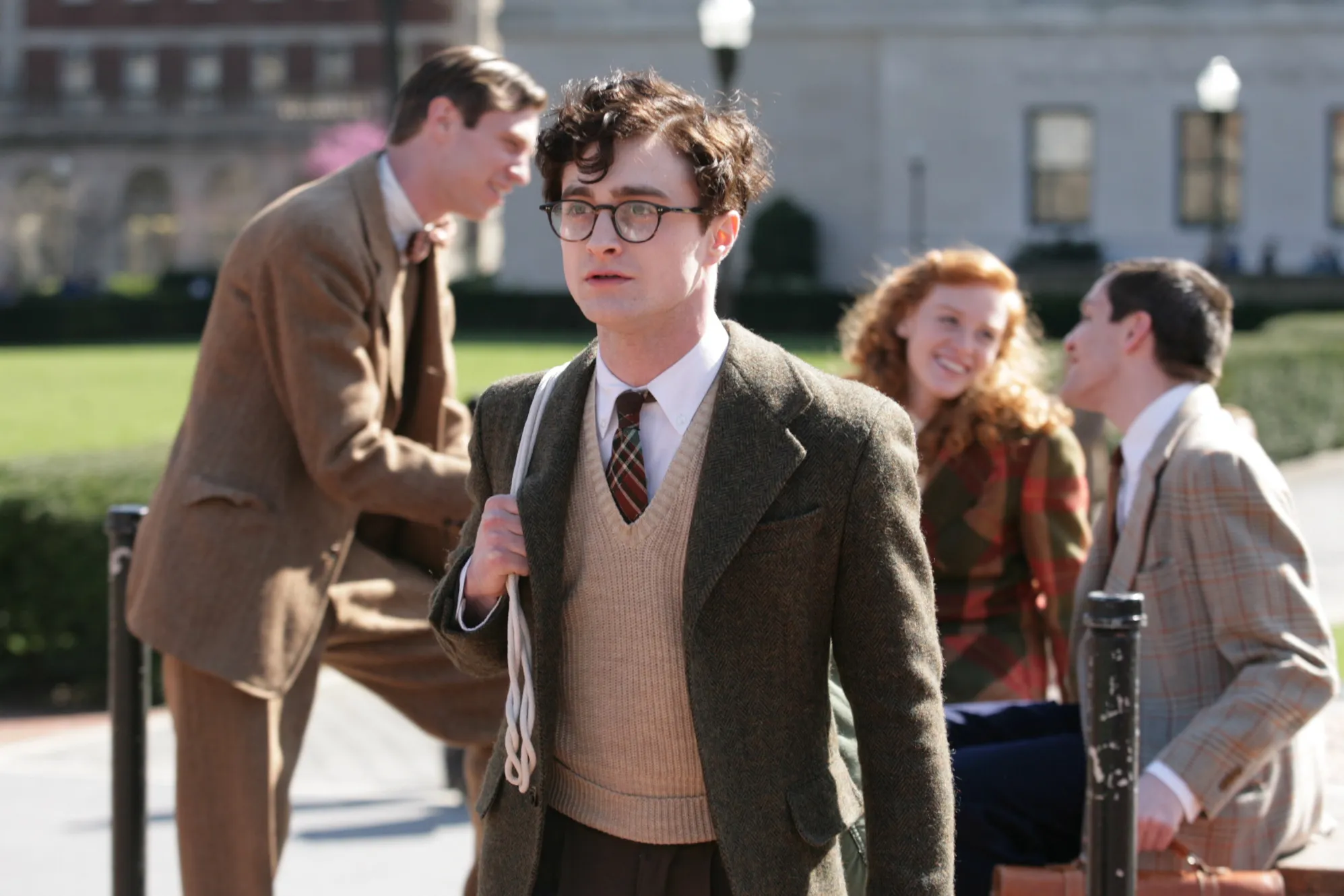دنیل رادکلیف در نمایی از عزیزانت را بکش Kill Your Darlings