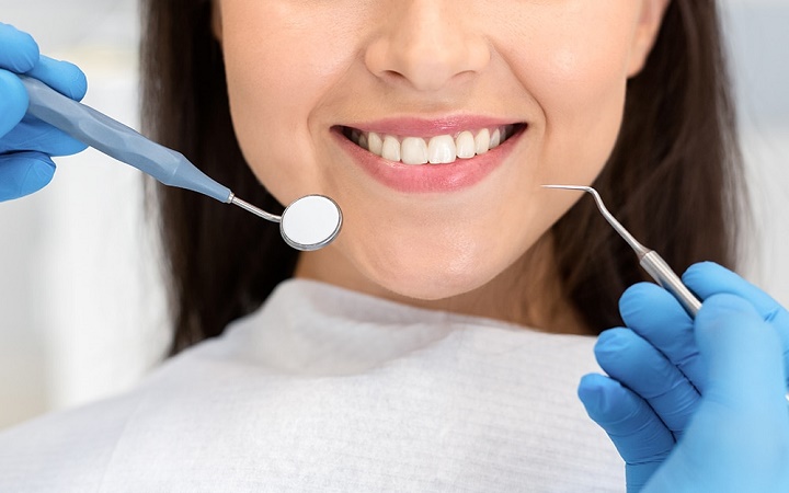 اهمیت انجام منظم معاینات دندانپزشکی برای سلامت دندان ها