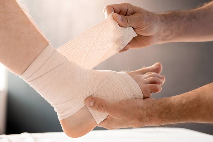 روش بانداژ برای رگ به رگ شدن مچ پا