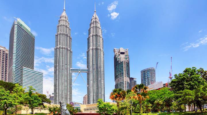 برج دوقلوی مالزی در کوالالامپور