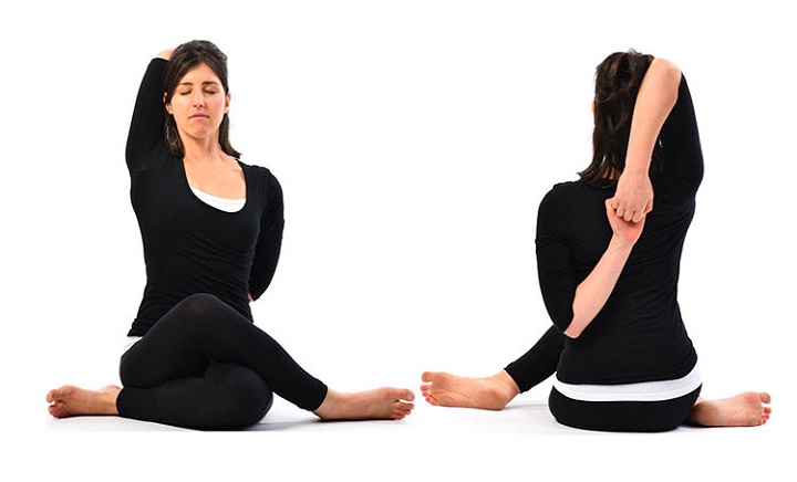 حرکت گوموک آسانا (Gomukhasana) یا چهره گاو در هاتا یوگا