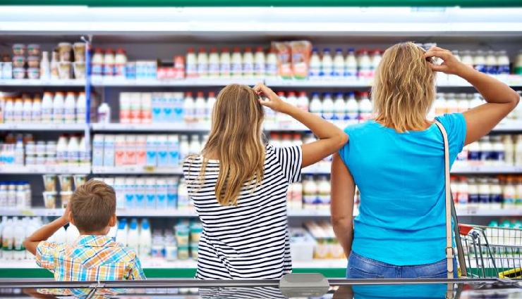 پارادوکس انتخاب: خانواده ای در سوپرمارکت گیج و ناتوان از تصمیم‌گیری
