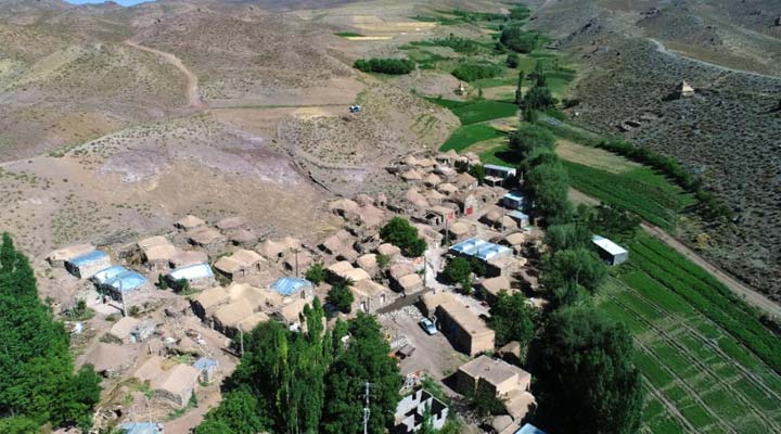 روستای باب زنگی از روستاهای عجیب ایران