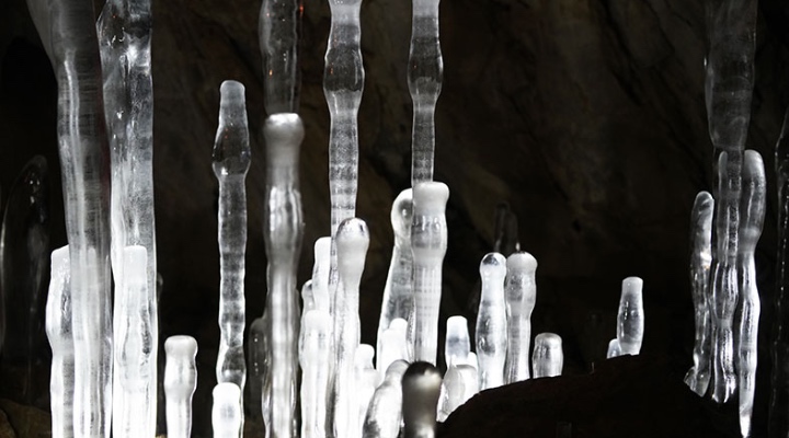 غار یخ مراد کرج از جاهای دیدنی کرج