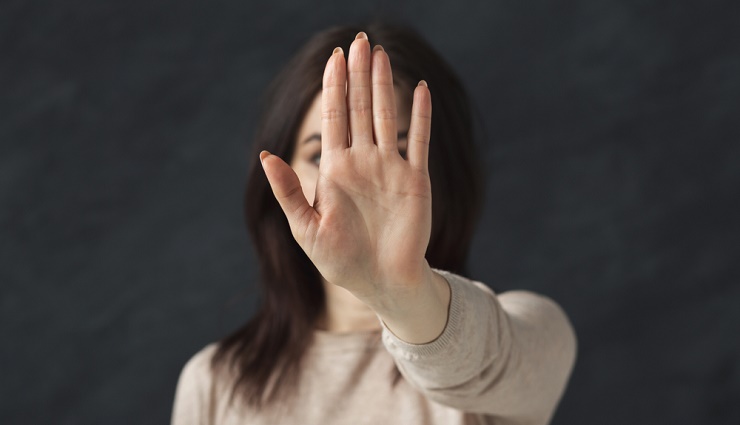 نشان‌دادن دست به علامت ایست؛ اهمیت و نحوه تعیین مرزهای شخصی