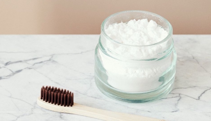 نمک می‌تواند به‌عنوان یک خمیر دندان خانگی استفاده شود