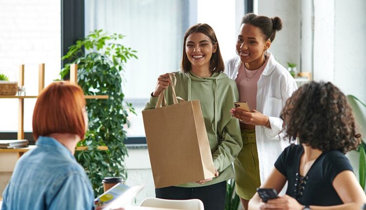 بهترین روش های جذب مشتری حضوری کدامند ؟
