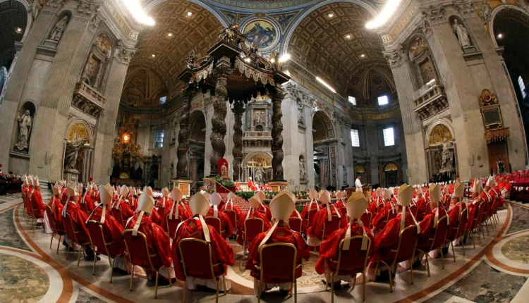 گام دوم: مجمع کاردینالها گام دوم: مجمع کاردینالها