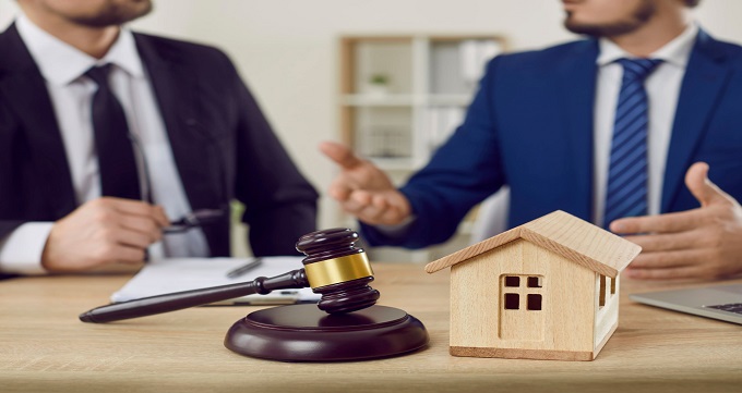 ۵ دلیل شگفت انگیز برای انتخاب وکیل ملکی